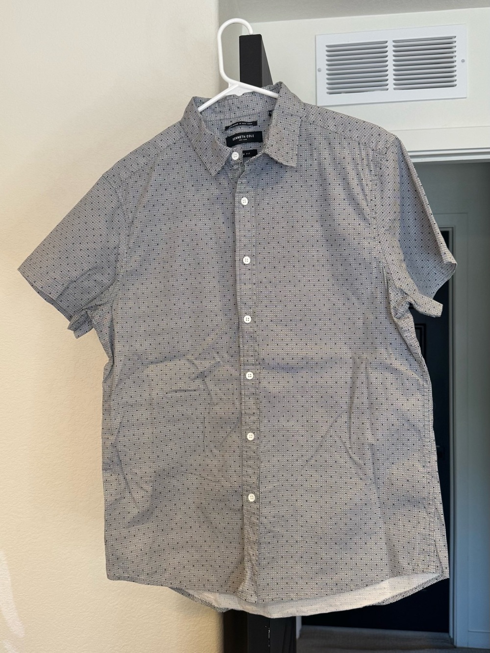 Kenneth Cole Short Sleeve Button-Up Shirt in Light Gray with Micro Dot